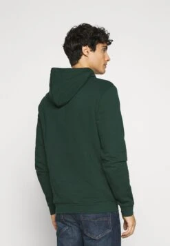Pier One Hoodie - Dark Green 10 Pier One Hoodie - Dark Green -Mode Verkoop 00792592c9504e748b146dc358e091f8