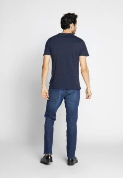 Pier One 4 Pack - T-Shirt Basic - Black/White/Blue -Mode Verkoop 0ca3960a59ed4451aec4ebc371a3d206