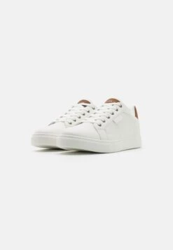 Pier One Sneakers Laag - White -Mode Verkoop 241e4b1ececa4fa495294949787d6301
