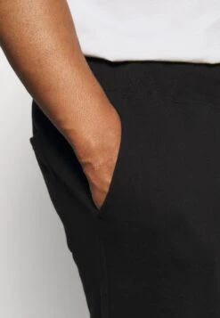 Pier One Trainingsbroek - Black -Mode Verkoop 48575df4872548bba79fbbedbf1abb19