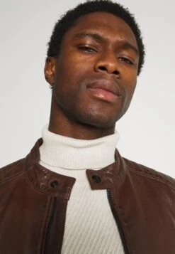 Pier One Trui - Off-White -Mode Verkoop 6b019bdf847d43f58d8bd0879e4653f9