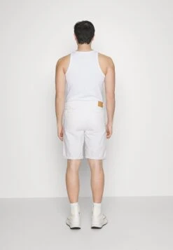 Pier One Colored Twill White Denim - Jeansshort - White Denim 9 Pier One Colored Twill White Denim - Jeansshort - White Denim -Mode Verkoop 6fb902e0dcfa488a9a60ba7e359e011c