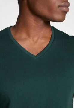 Pier One 3 Pack- T-Shirt Basic - Black, Grey, Green -Mode Verkoop 75d8e7abd9c649fe8ff382e42bf08591