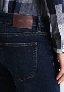 Pier One Basic - Straight Leg Jeans - Dark Blue Denim 12 Pier One Basic - Straight Leg Jeans - Dark Blue Denim -Mode Verkoop 7aa5df5983c44365808e18ddcad2589e