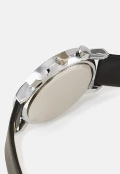 Pier One Set - Horloge - Black -Mode Verkoop 8b85f94e4c5a43a89680fa66df3bc7c7