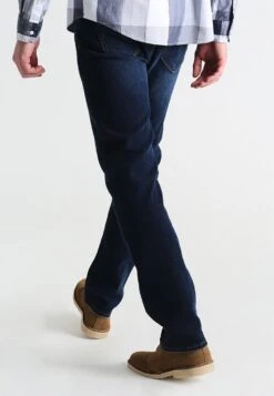 Pier One Basic - Straight Leg Jeans - Dark Blue Denim 10 Pier One Basic - Straight Leg Jeans - Dark Blue Denim -Mode Verkoop a4ebfb4549ae43cc8fd6ef9a34b37b32