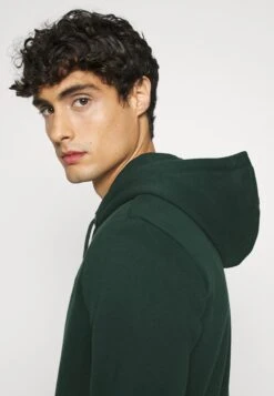 Pier One Hoodie - Dark Green 11 Pier One Hoodie - Dark Green -Mode Verkoop afaf572e90f548dcab61d8de1246835b