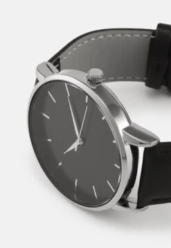 Pier One Horloge - Black/Silvercoloured -Mode Verkoop b21304d4d8ec4553ac54e4d73133cd2c