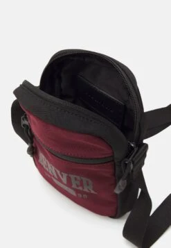 Pier One Schoudertas - Dark Red -Mode Verkoop bdbcce6e2c2c40959a79faab831c30aa