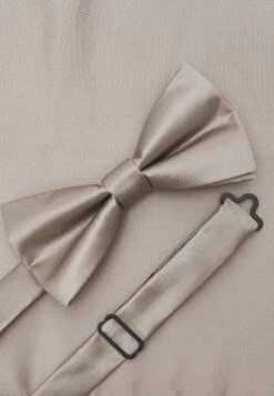 Pier One Set - Pochet - Stone -Mode Verkoop c079acf21d984f87a5a118594b813079