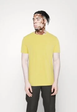 Pier One 5 Pack - T-Shirt Basic - Light Blue/Yellow/Mint 15 Pier One 5 Pack - T-Shirt Basic - Light Blue/Yellow/Mint -Mode Verkoop c2b5280834bc4bf190ba31dde9eab76e