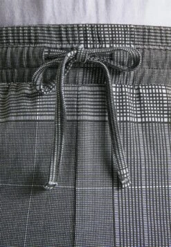 Pier One 3 Pack - Pyjamabroek - Blue/Dark Blue/Black 15 Pier One 3 Pack - Pyjamabroek - Blue/Dark Blue/Black -Mode Verkoop d040857d83c84b9aa67e9aeb5d1e91a0