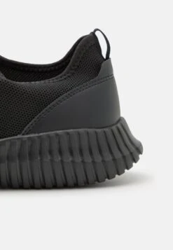 Pier One Sneakers Laag - Black 13 Pier One Sneakers Laag - Black -Mode Verkoop da21a0204b9943a1b0a5be03e6d2430f