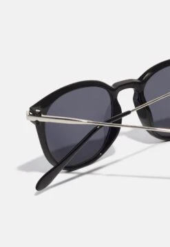 Pier One Zonnebril - Black -Mode Verkoop e1238979fc144555bfd451a98b4e6bbf