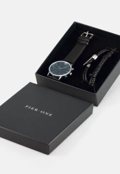 Pier One Set - Horloge - Black -Mode Verkoop e3698392312245d48955706d88c064dc
